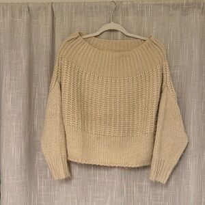 Cozy Cream Knit Sweater 🤎